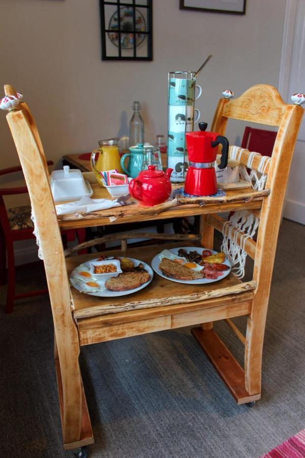 The Red Red Robin Cottage Портри Экстерьер фото